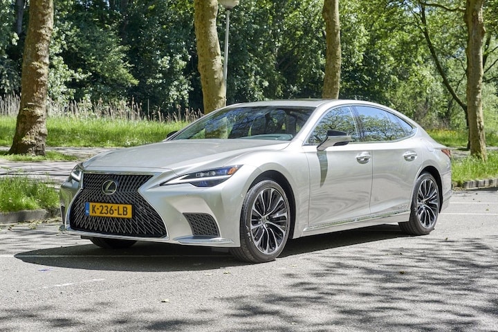Lexus LS500h