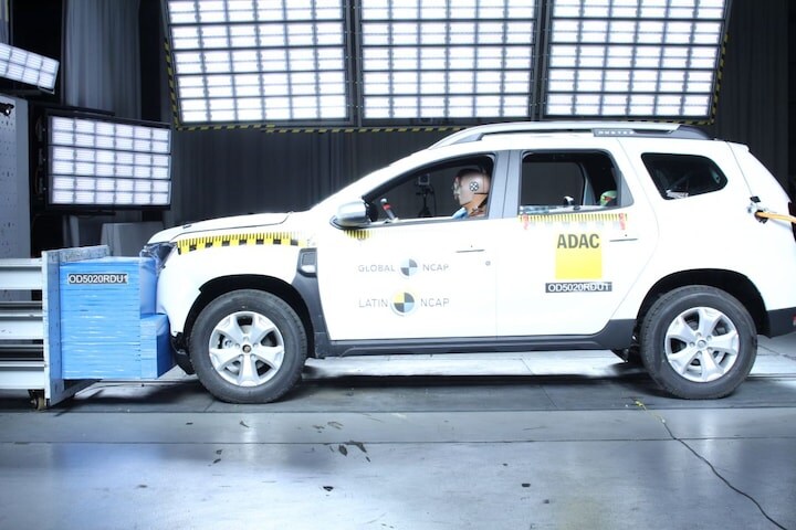 Latin NCAP Renault Duster en Suzuki Swift