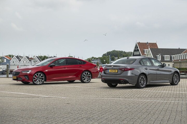 AutoWeek 36 Alfa Romeo Giulia 2.0T Super - Opel Insignia GSi