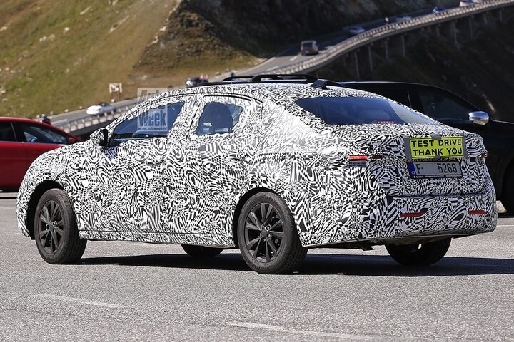 Spyshots Skoda 'Slavia'