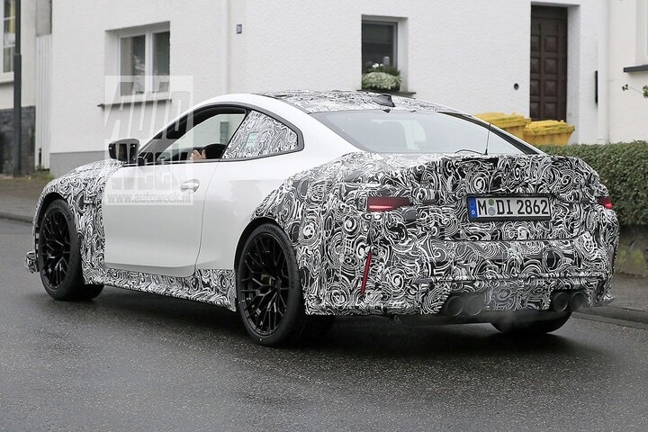 Spyshots BMW M4 CSL