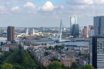 Rotterdam Erasmusbrug vanuit de Euromast