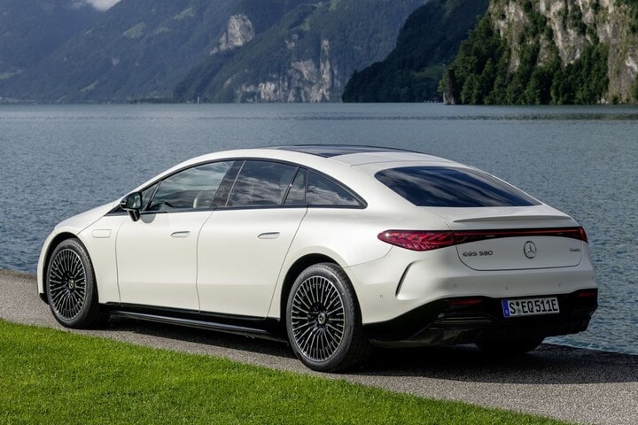 Mercedes-Benz EQS