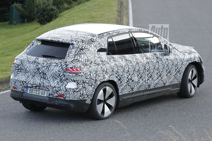 Spyshots Mercedes-Benz EQE SUV