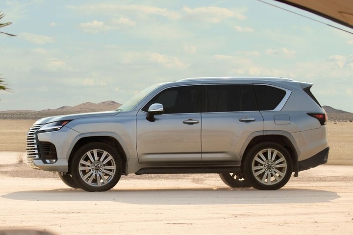 Lexus LX 600