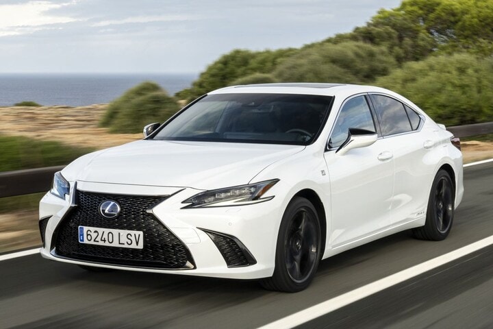 Lexus ES