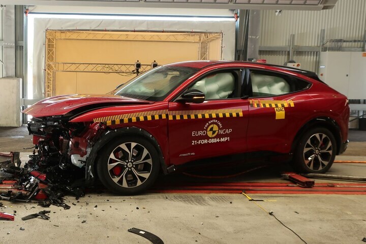 Euro NCAP Ford Mustang Mach-E