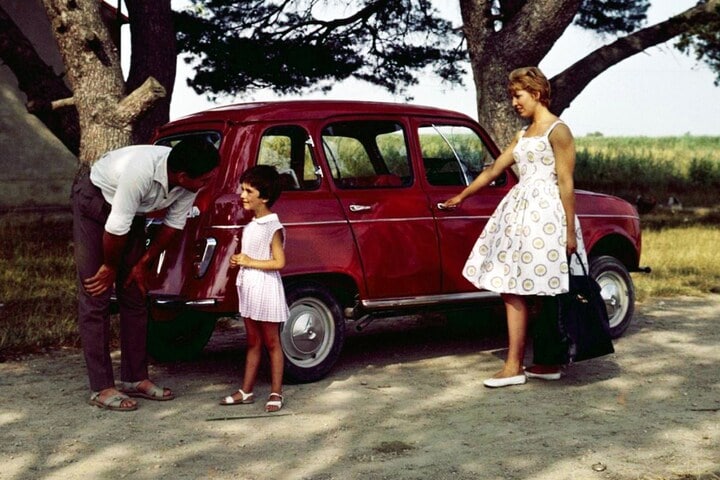 Renault 4 Facelift Friday