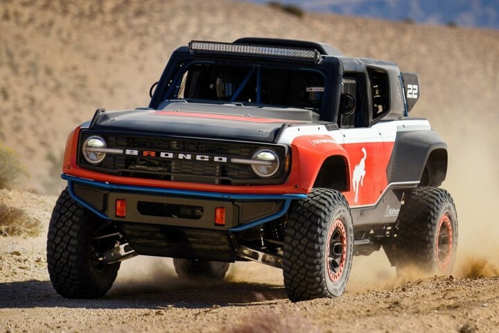 Ford Bronco DR