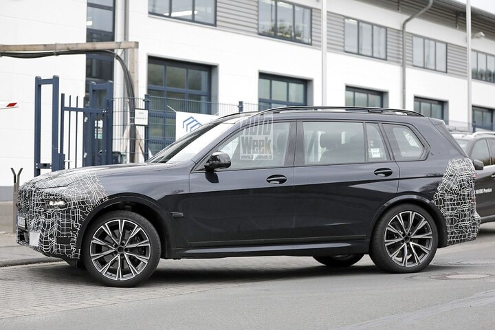 Spyshots BMW X7