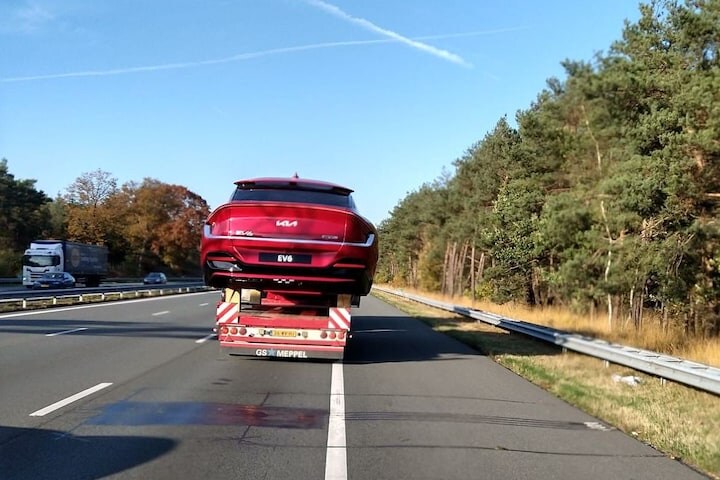 Kia Giant EV6