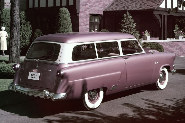 Ford Mainline Ranch Wagon V8