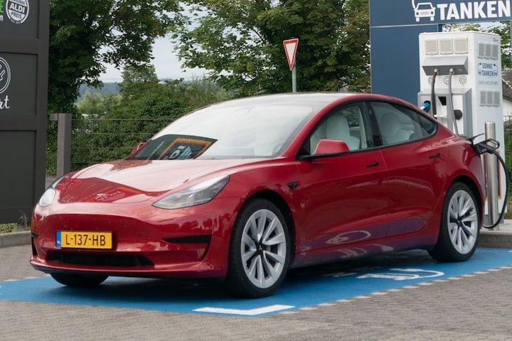 Tesla Model 3 Standard Range Plus