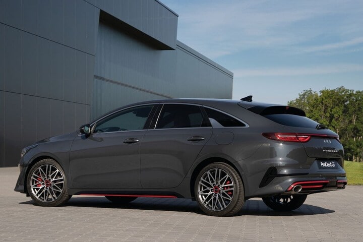 Kia ProCeed