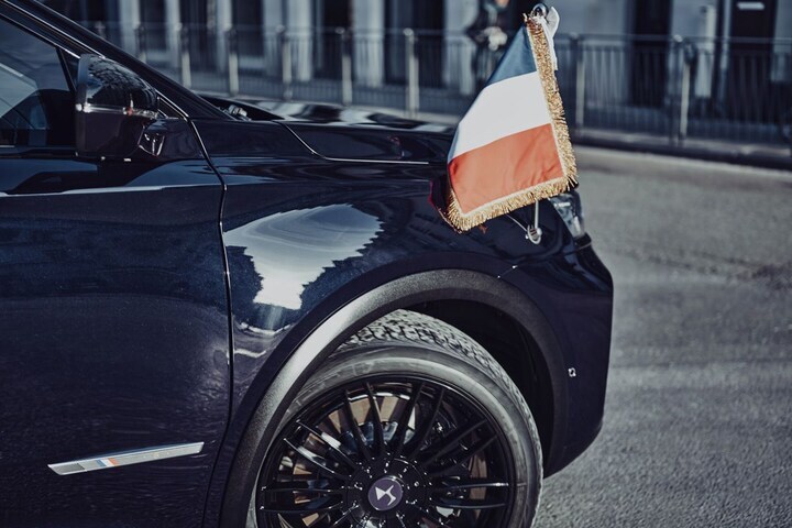 DS 7 Crossback Elysee Macron