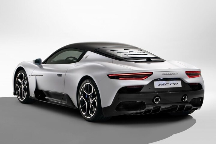 Maserati MC20
