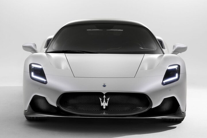 Maserati MC20