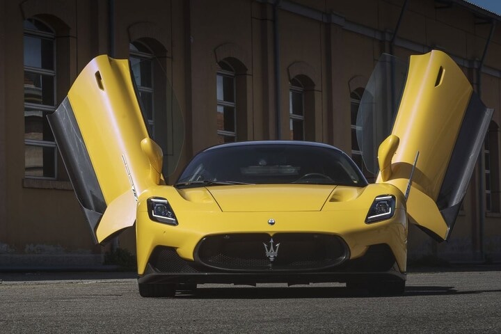 Maserati MC20