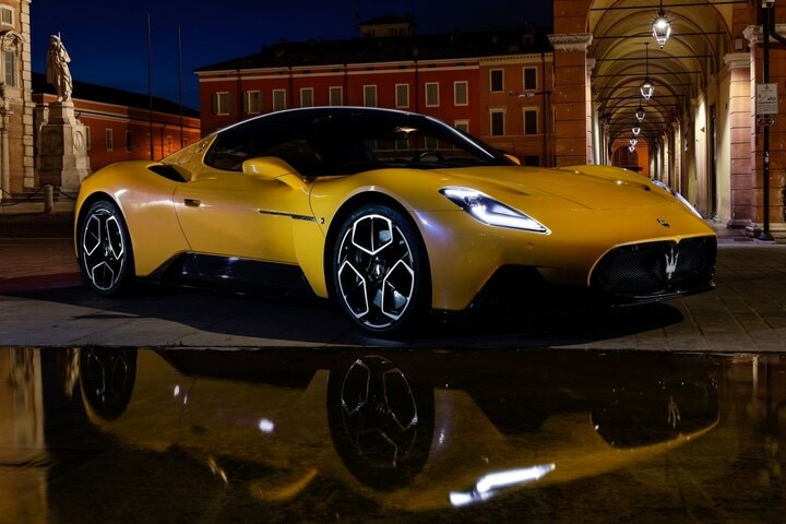 Maserati MC20