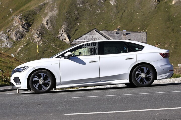 Spyshots Volkswagen ID Aero