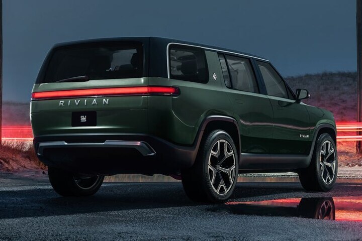 Rivian R1S