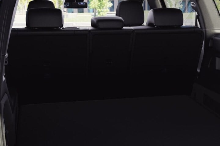 Mercedes-Benz EQB - Back to Basics