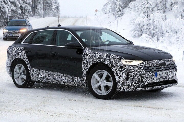 Audi E-tron spyshots