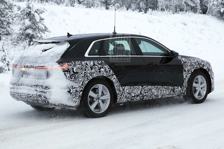 Audi E-tron spyshots
