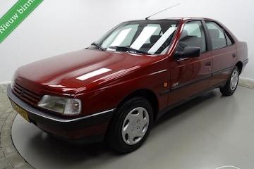 Peugeot 405