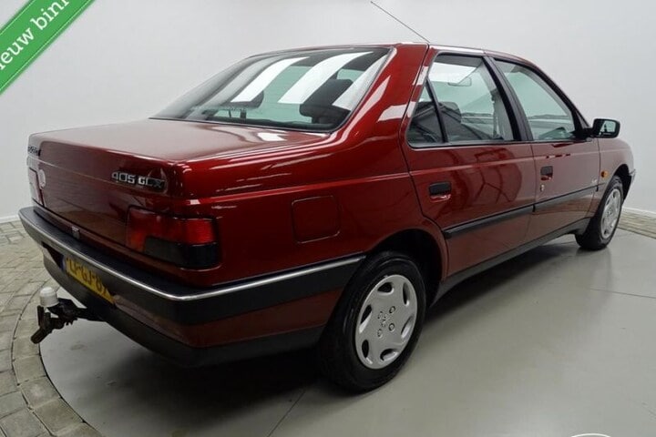 Peugeot 405