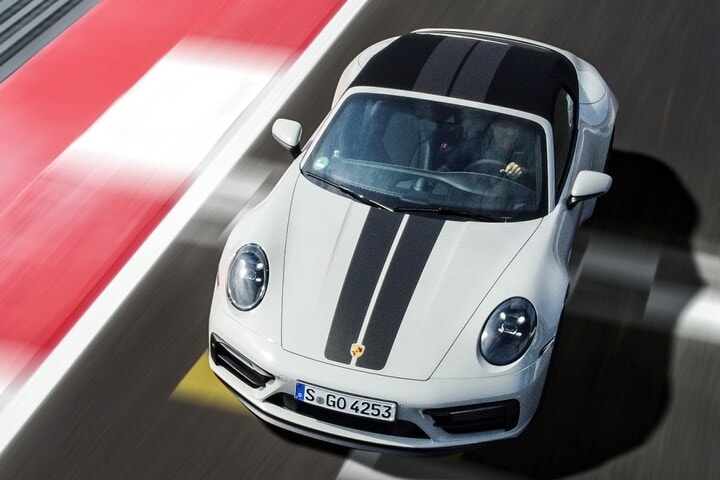 Porsche 911 Carrera GTS Cabriolet