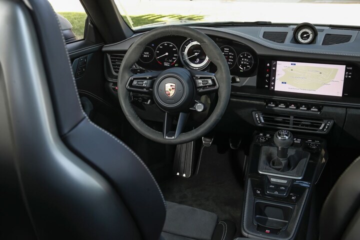 Porsche 911 Carrera GTS Cabriolet