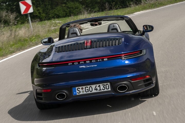 Porsche 911 Carrera Cabriolet