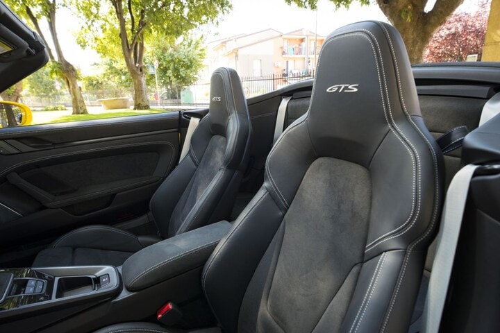 Porsche 911 Carrera GTS Cabriolet