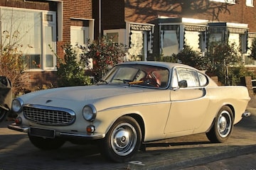 Volvo P1800