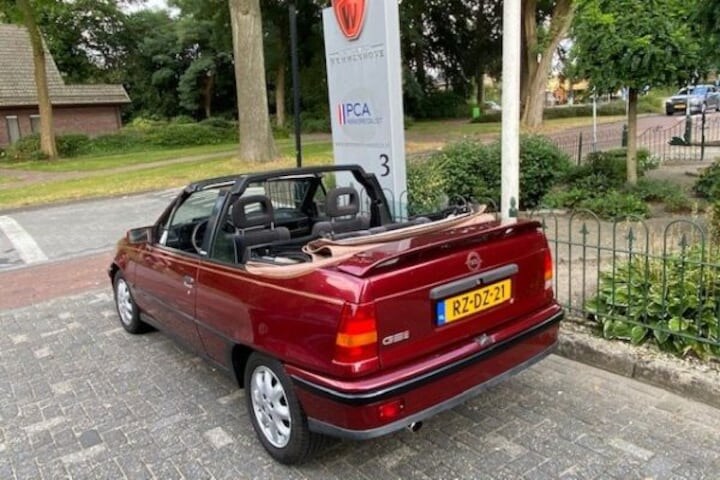 Opel Kadett Cabrio