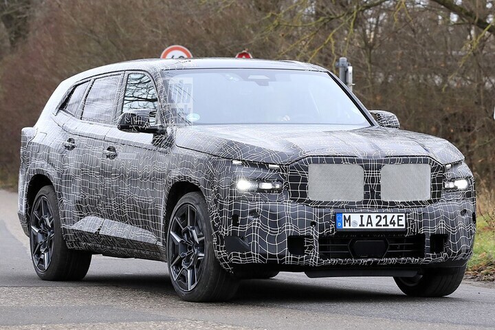 Spyshots BMW XM