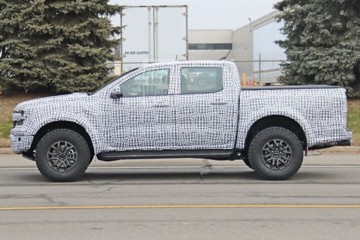 Ford Ranger Raptor spyshots