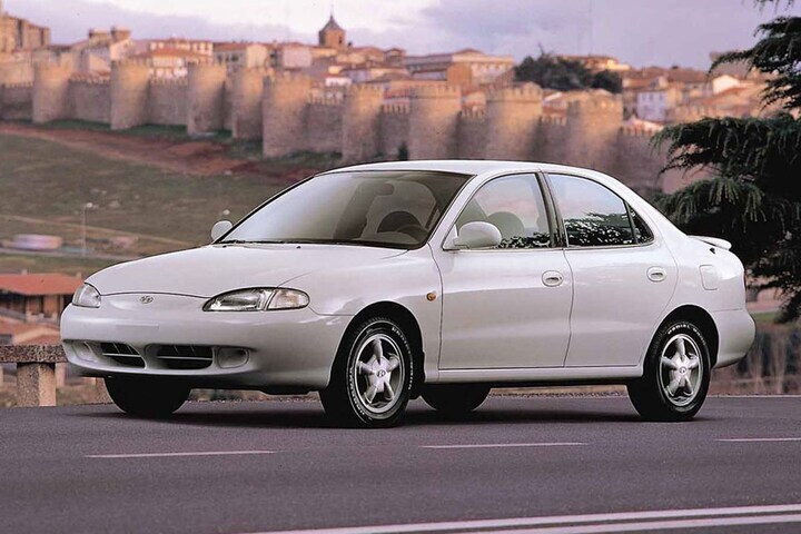 Facelift Friday Hyundai Lantra