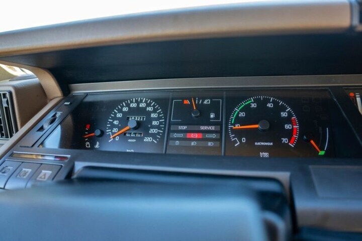Renault 25
