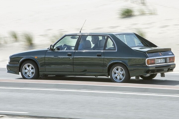 Tatra T700