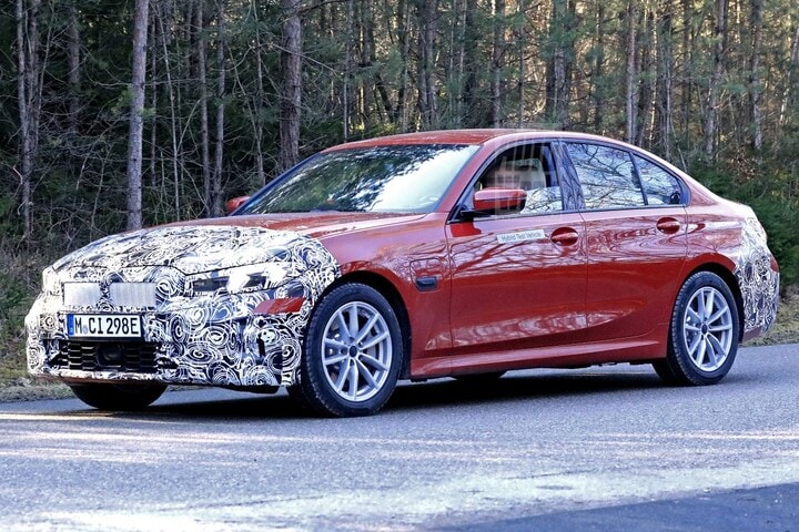 BMW 3-serie facelift spyshots
