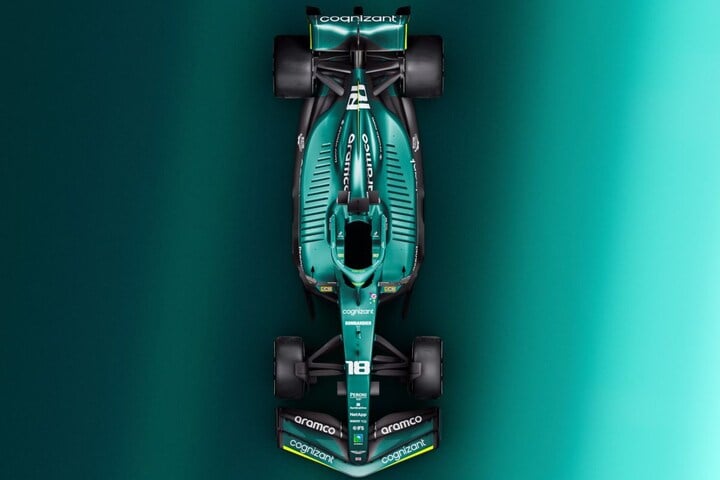 Aston Martin AMR22