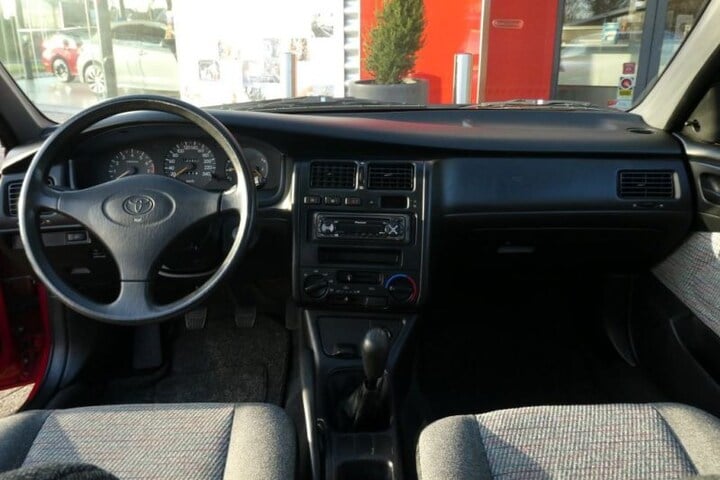 Toyota Carina