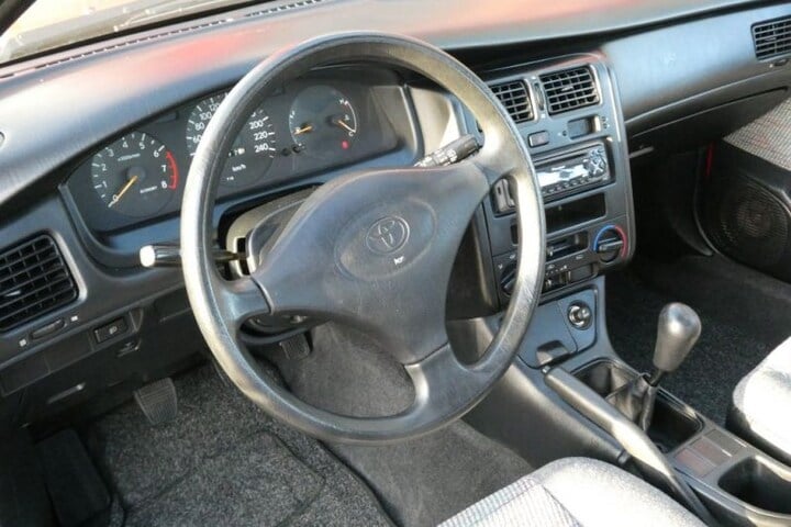 Toyota Carina