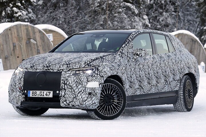 Spyshots Mercedes-AMG EQE SUV
