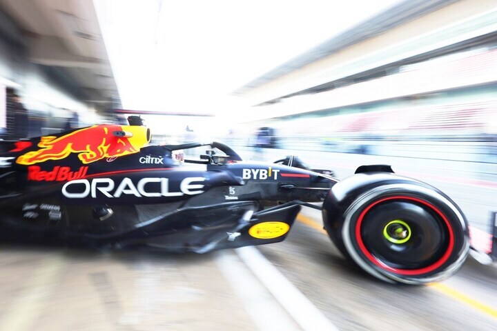 Red Bull Racing RB18 Barcelona F1-test