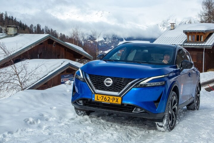 Wintersport winterbanden sneeuw nissan qashqai