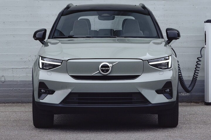 Volvo XC40 Facelift Friday