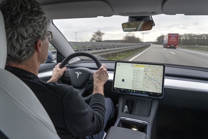 Tesla Model 3 op de Autobahn